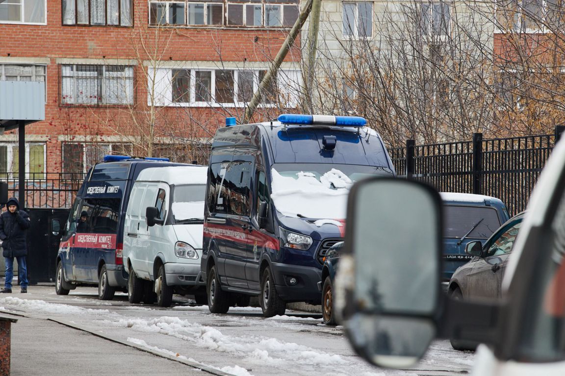 В Екатеринбурге завели уголовное дело на автохама, напавшего на соседа -  «Уральский рабочий»